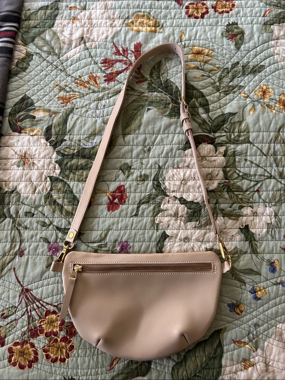 Abby Alley Slightly Imperfect Sling Bag Gardenia